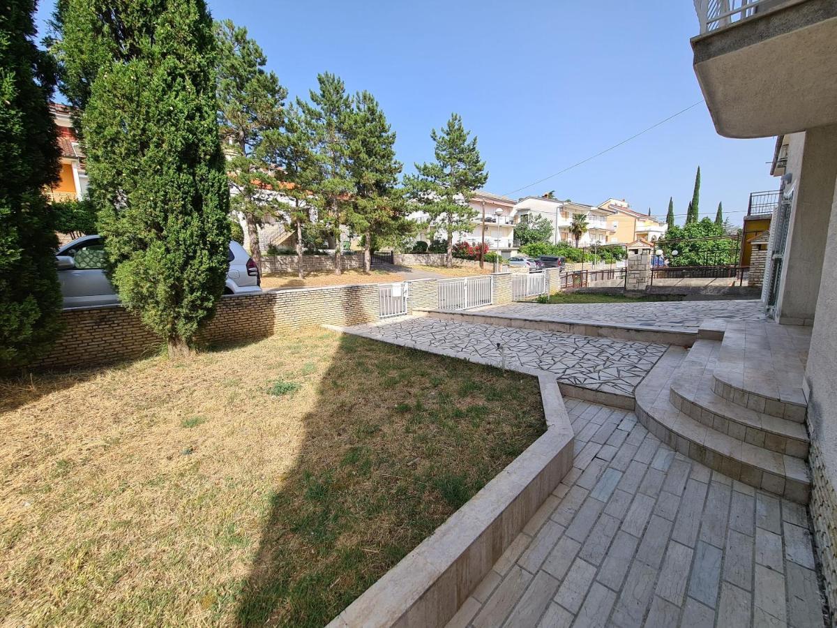 Apartments Elizabeta Dramalj Bagian luar foto