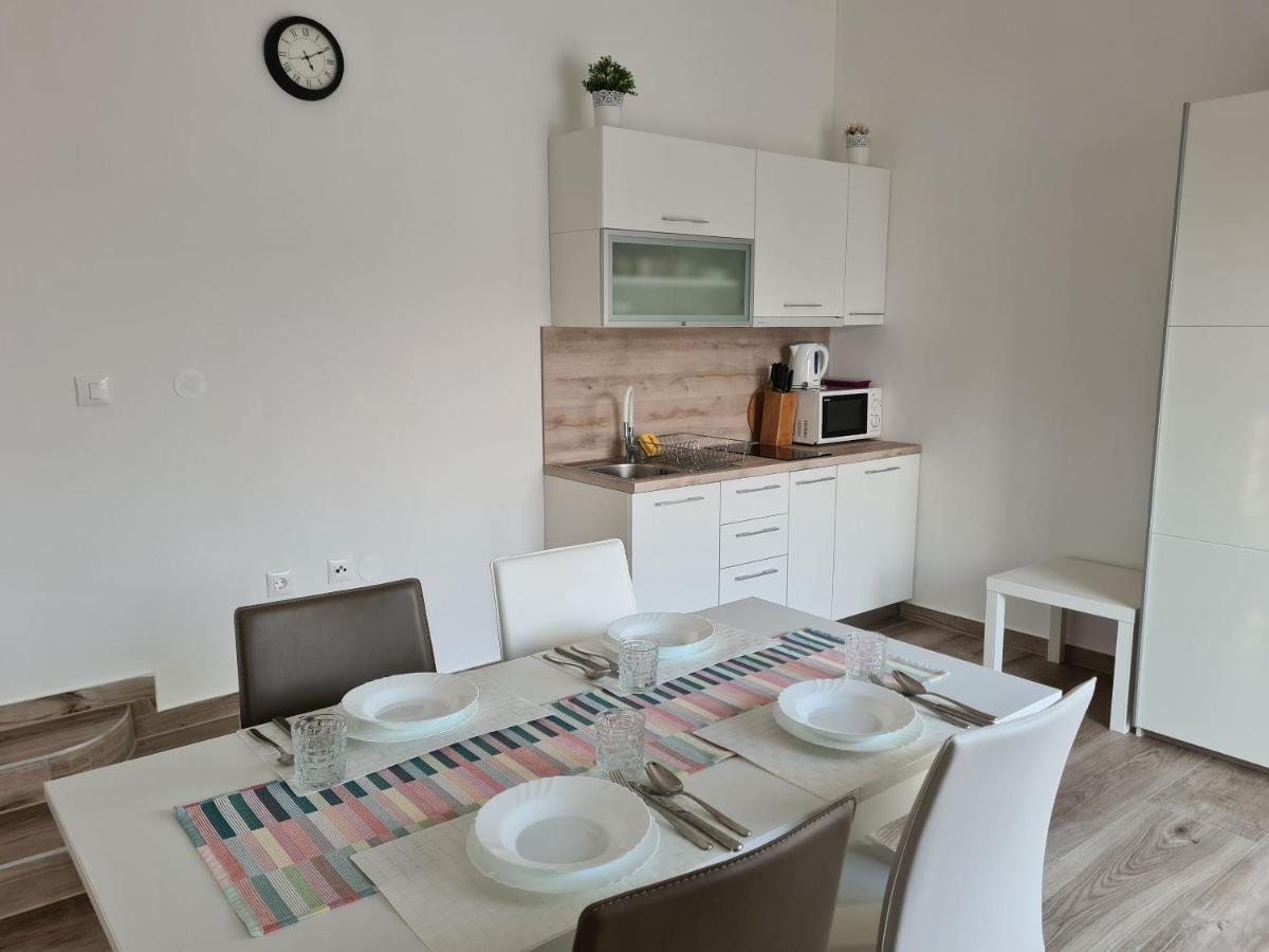 Apartments Elizabeta Dramalj Bagian luar foto